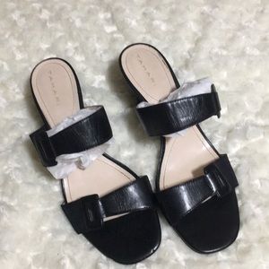 🌺🌺Tahari Leather Sandals🌺🌺
